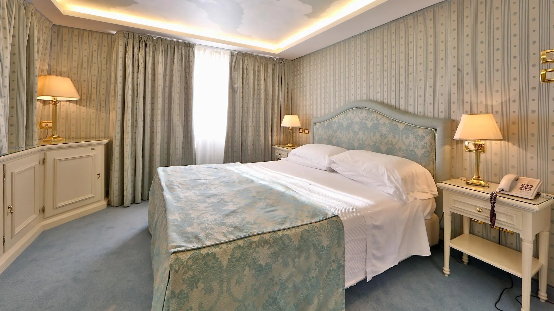 Hotel Biasutti Lido di Venezia 4*,